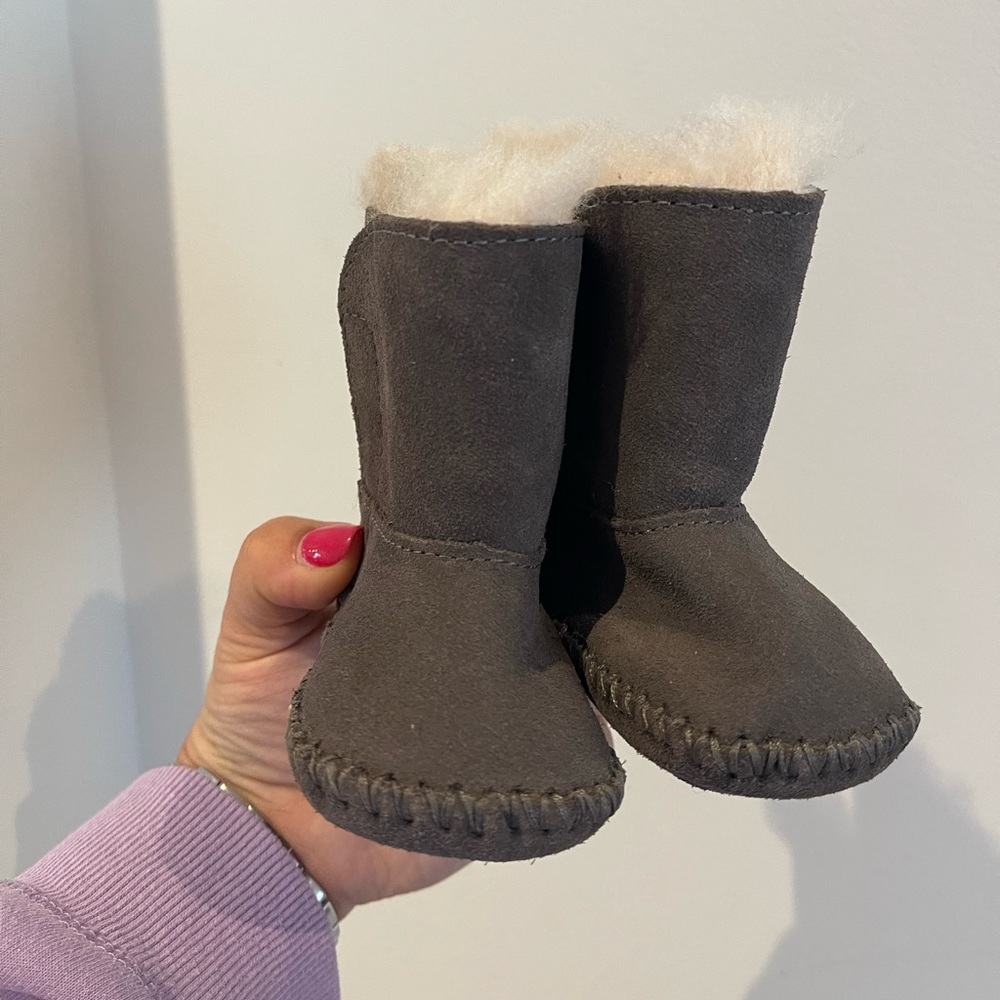 Baby uggs in perfect condition size 0/1